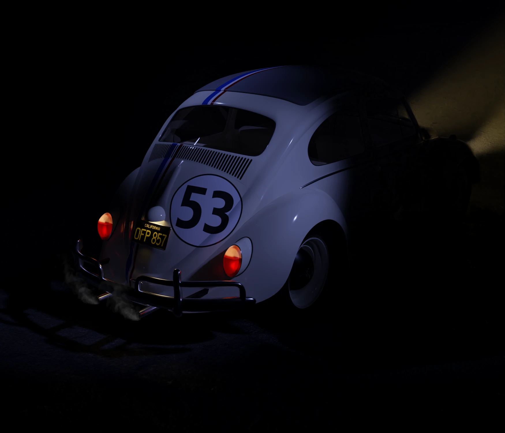 Schräge Heckansicht hinten rechts des VW-Käfers: Herbie bei Nacht. Alle außenbeleuchtungen sind eingeschaltet.
